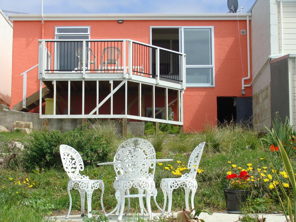 Oamaru Pink Cottage Bagian luar foto